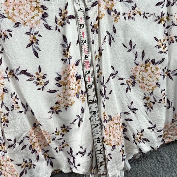 Blue Life Floral Romper Size Medium - Picture 11 of 13